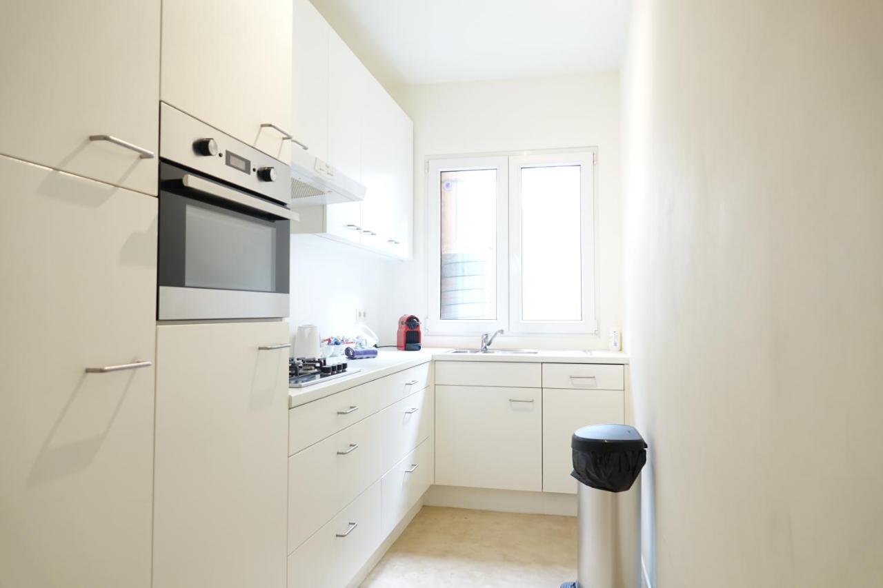 The View - Spacious 2 Bdr Appt In With View แอนต์เวิร์ป ภายนอก รูปภาพ